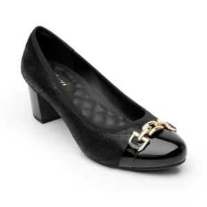 Flexi black patent leather/canvas chunky heel women's size 5.5